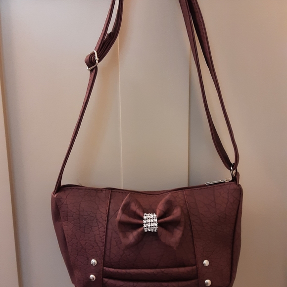 Chuns Fashion Handbags - Nothing but elegant